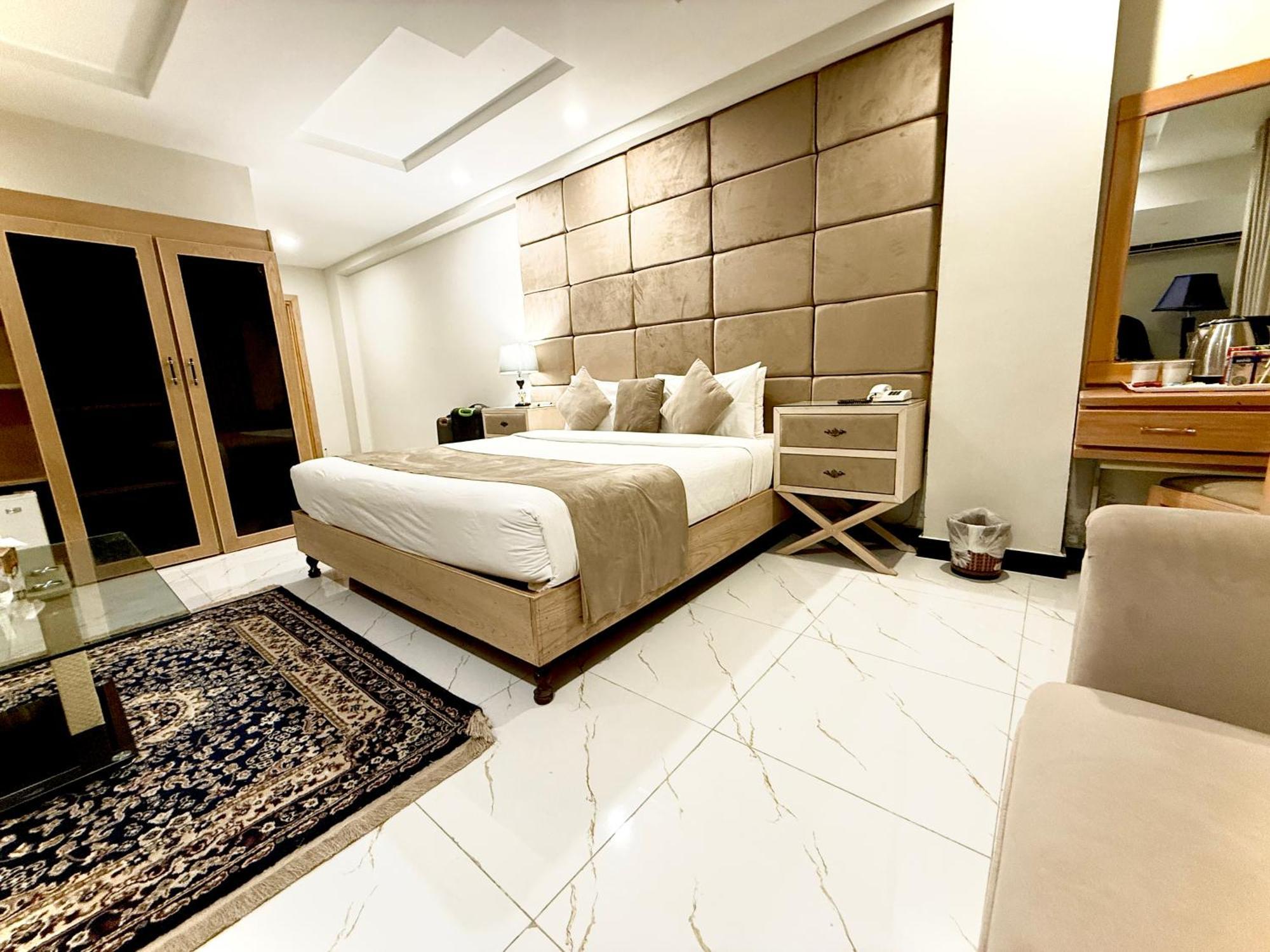 Atlas Hotel Islamabad Exterior photo